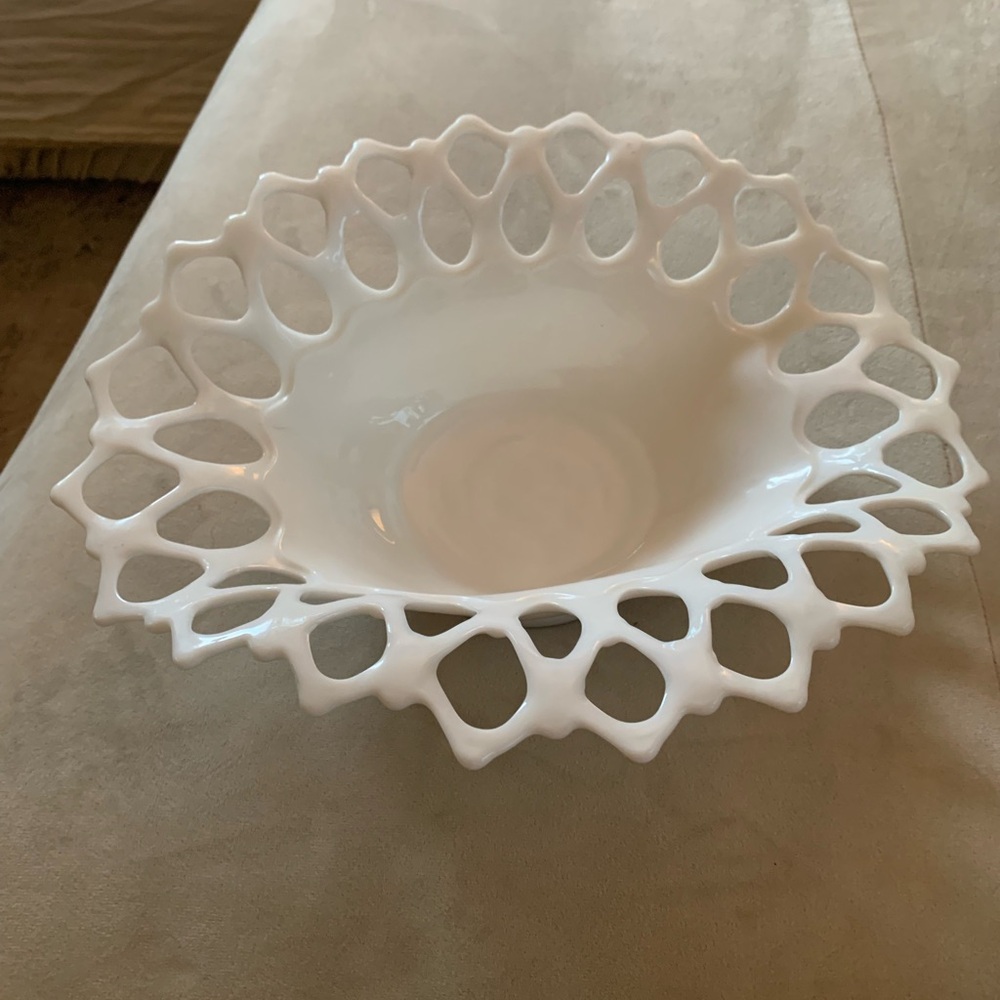 Mid Century White Milk Glass Centerpiece Bowl Westmoreland Doric Open Lace 14X11 - Picture 2 of 8